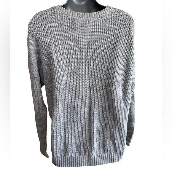 Hollister Crew Women’s Sweater • Used • Size: Medium - Picture 2 of 8